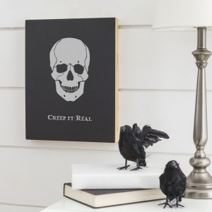 The Holiday Aisle Creep It Real Skull Wall Mounted Chalkboard THLY2555